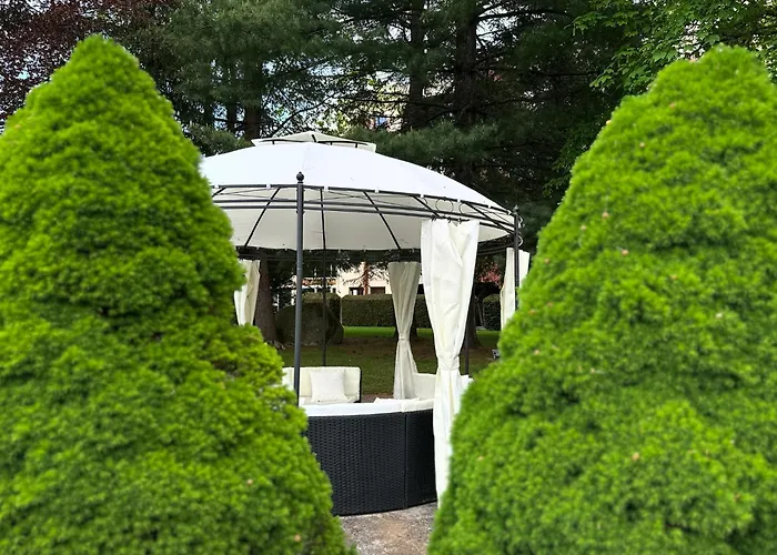 Hotel&Résidence Les Vallées Labellemontagne